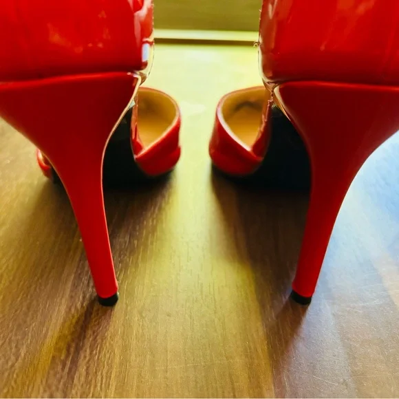 Elegant Women’s Sz 6 Red Patent Leather Heels - Picture 6 of 14